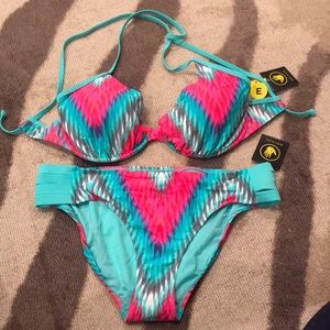 Body Glove Smoothies Bikini E Cup & XL bottoms